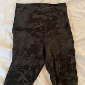 Lululemon Align Shorts 8”